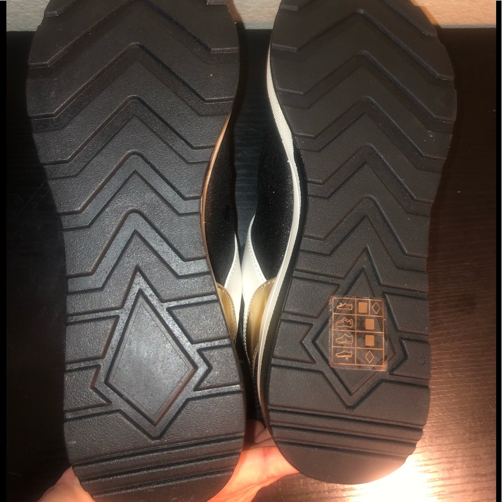 Stylish Michael Kors Liv sporty sneakers size 8 - Picture 9 of 11